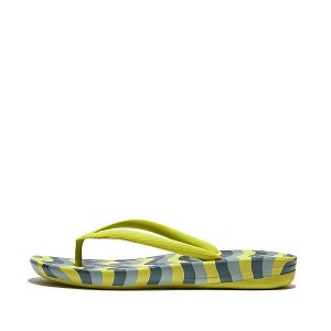 FitFlop Iqushion Wave Print Ergonomic Women's Flip Flops Light Green | 769HNKREA