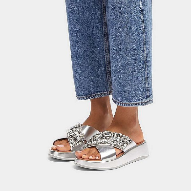 FitFlop F-Mode Jewel Deluxe Metallic Leather Flatform Cross Women's Slides Silver | 023QGTRXM