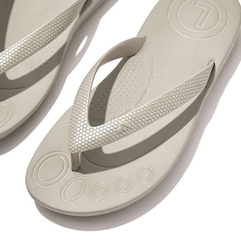 FitFlop Iqushion Junior Shimmer Ergonomic Kids' Flip Flops Silver | 386EAPXQD